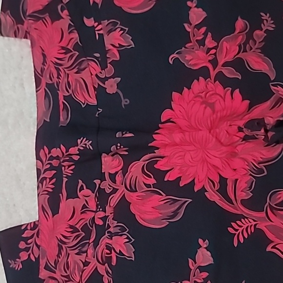 Chico's Floral Pattern Slacks - Picture 2 of 5